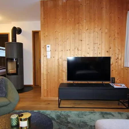 Gemuetliches Alpen-chalet Auf 1600m Hoehe Malix