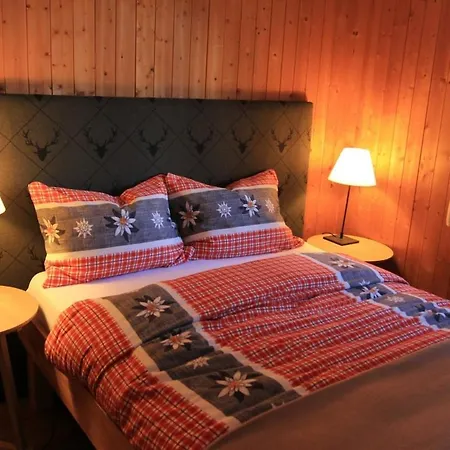 Gemuetliches Alpen-chalet Auf 1600m Hoehe *